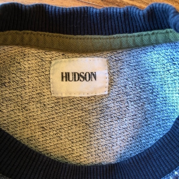 Hudson Navy Heather Sweat T-shirt & Green Shorts - Picture 5 of 13